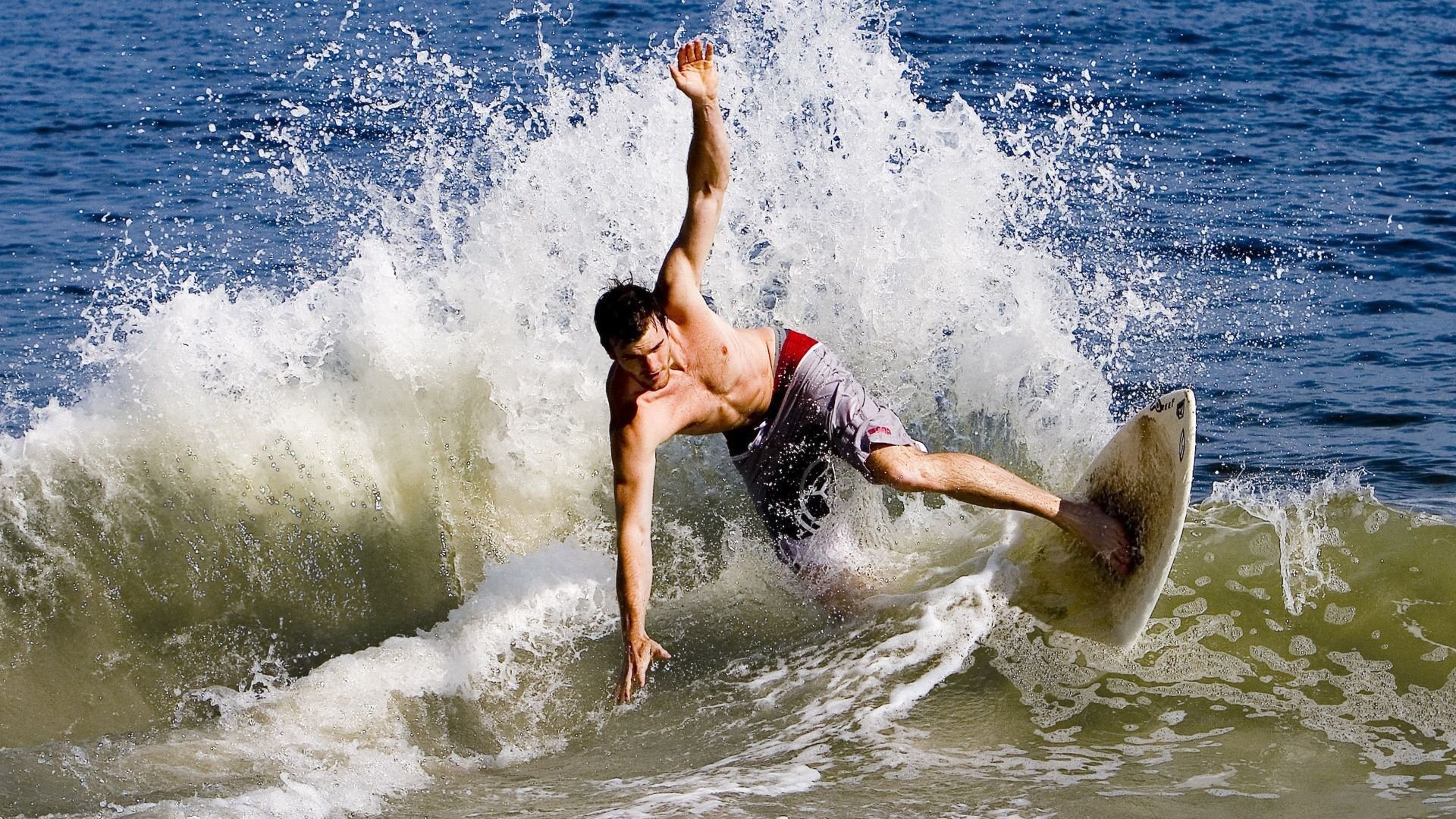 基米希高光闪耀，韩国战术完胜瑞典的启示