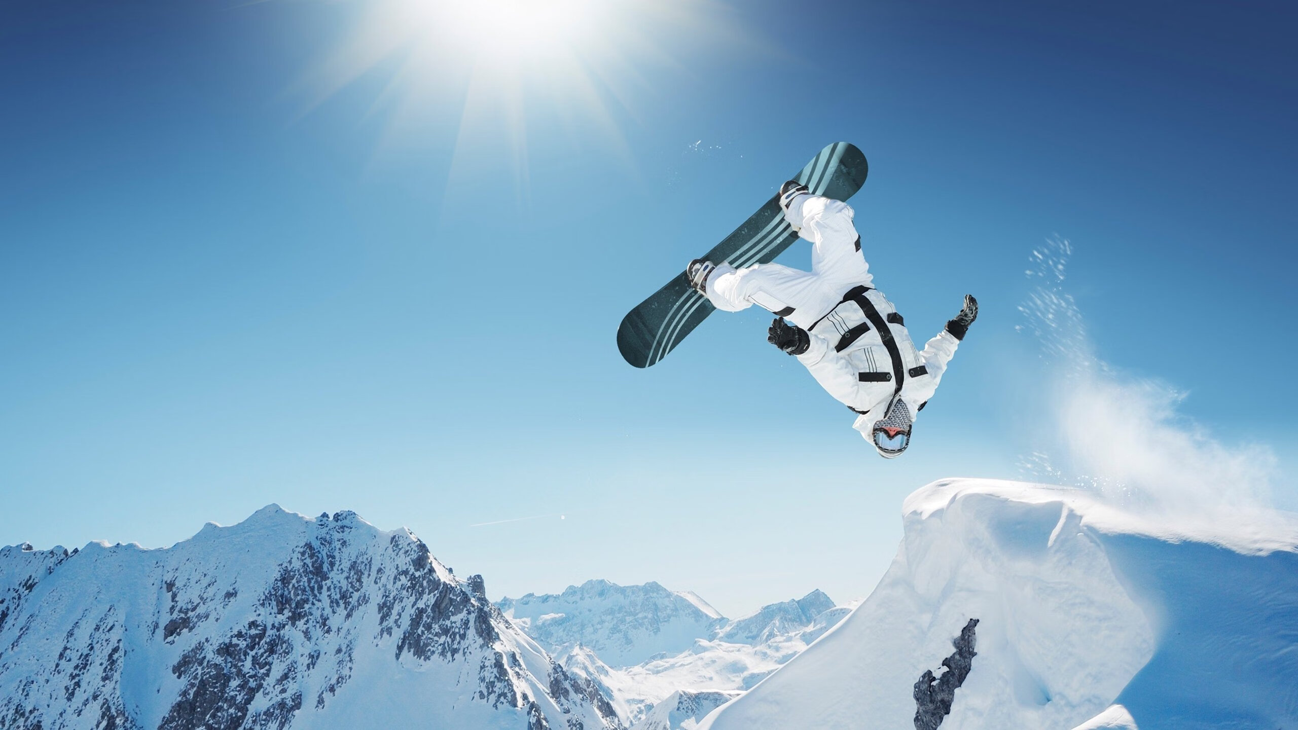 绿茵险胜与羽坛统治，竞技体育的两种胜利美学