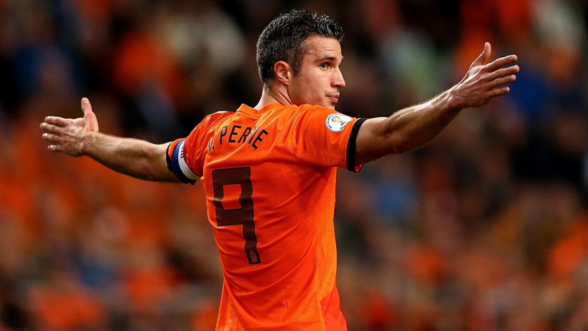 赛道烈焰，红牛完美战术击溃雷诺，勒克莱尔激情点燃赛场